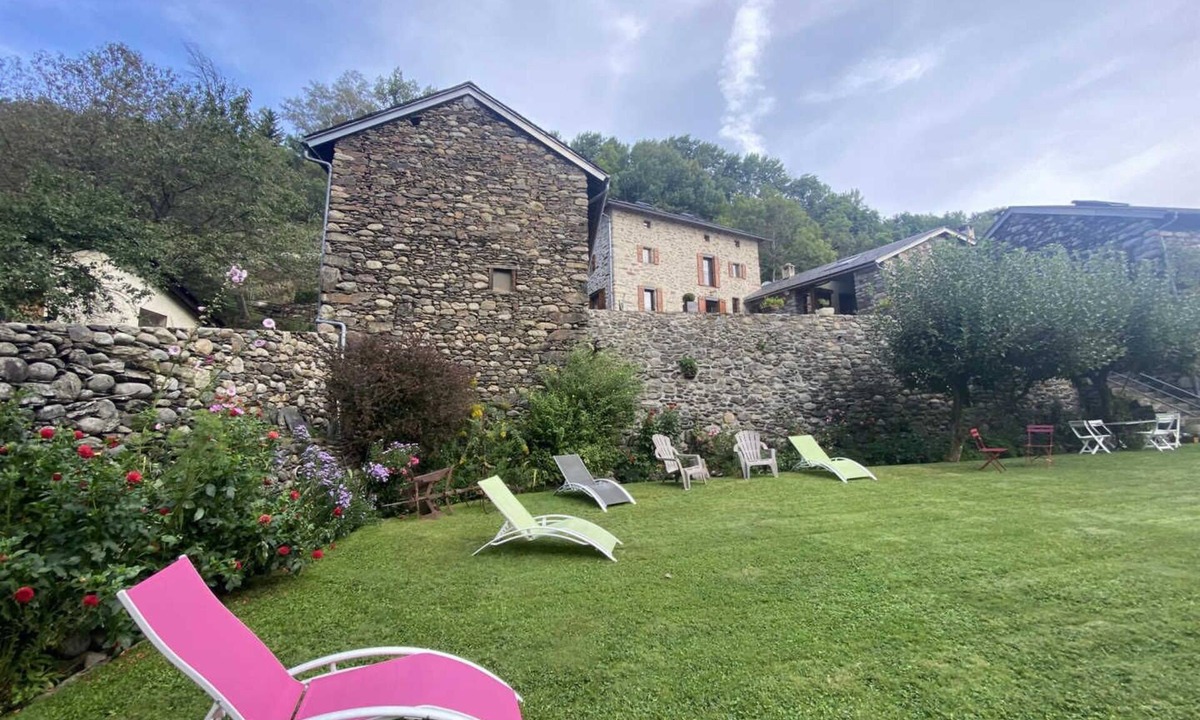 Ur House | Gîte de Fleury - UR - Gîte
