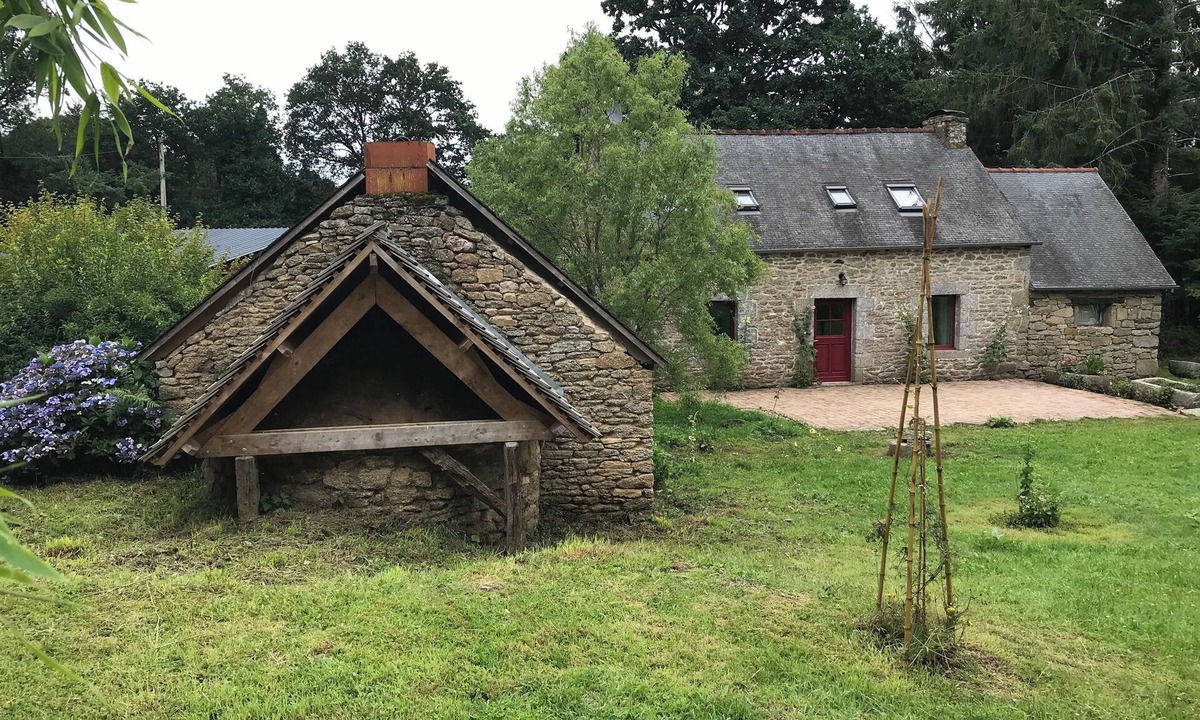 Saint-Nicolas-du-Pelem House | Gîte de Kergoubleau