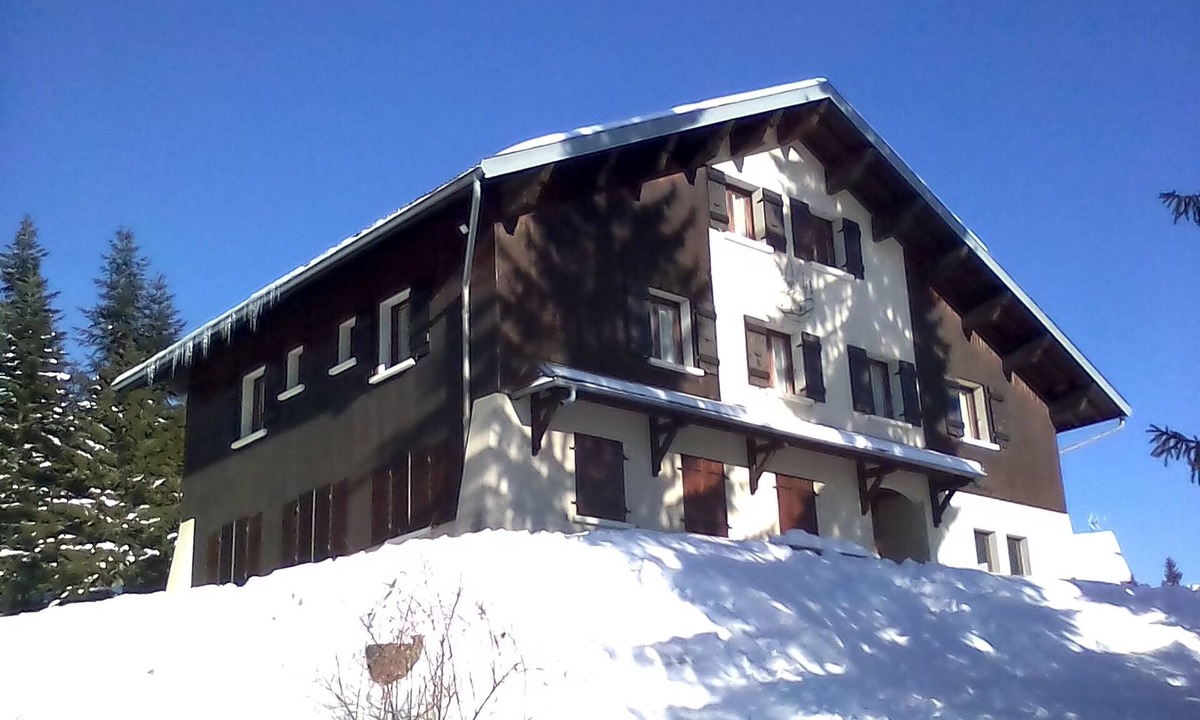 Prenovel House | Gîte de Groupe des Rochats