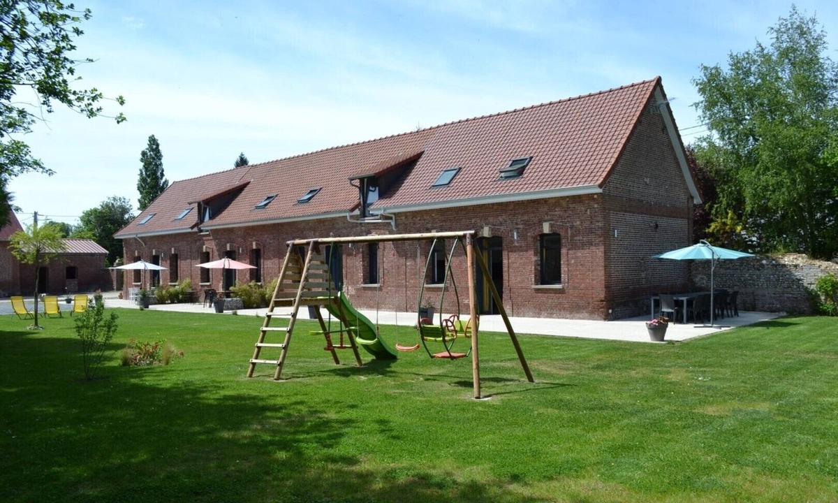Baromesnil House | Gîte de l'écureuil – Les Gîtes du Manoir du Tost