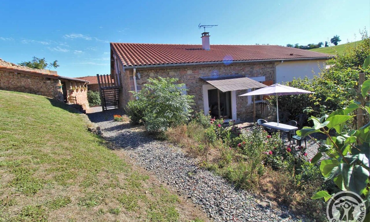 Pomeys House | Gîte de L'enclos - Pomeys