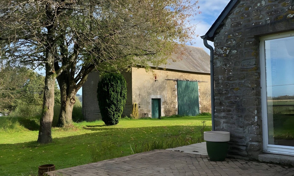 La Chapelle-Janson House | Gîte de la Ferme du Tilleul – Authentic Breton Stone House in the Countryside