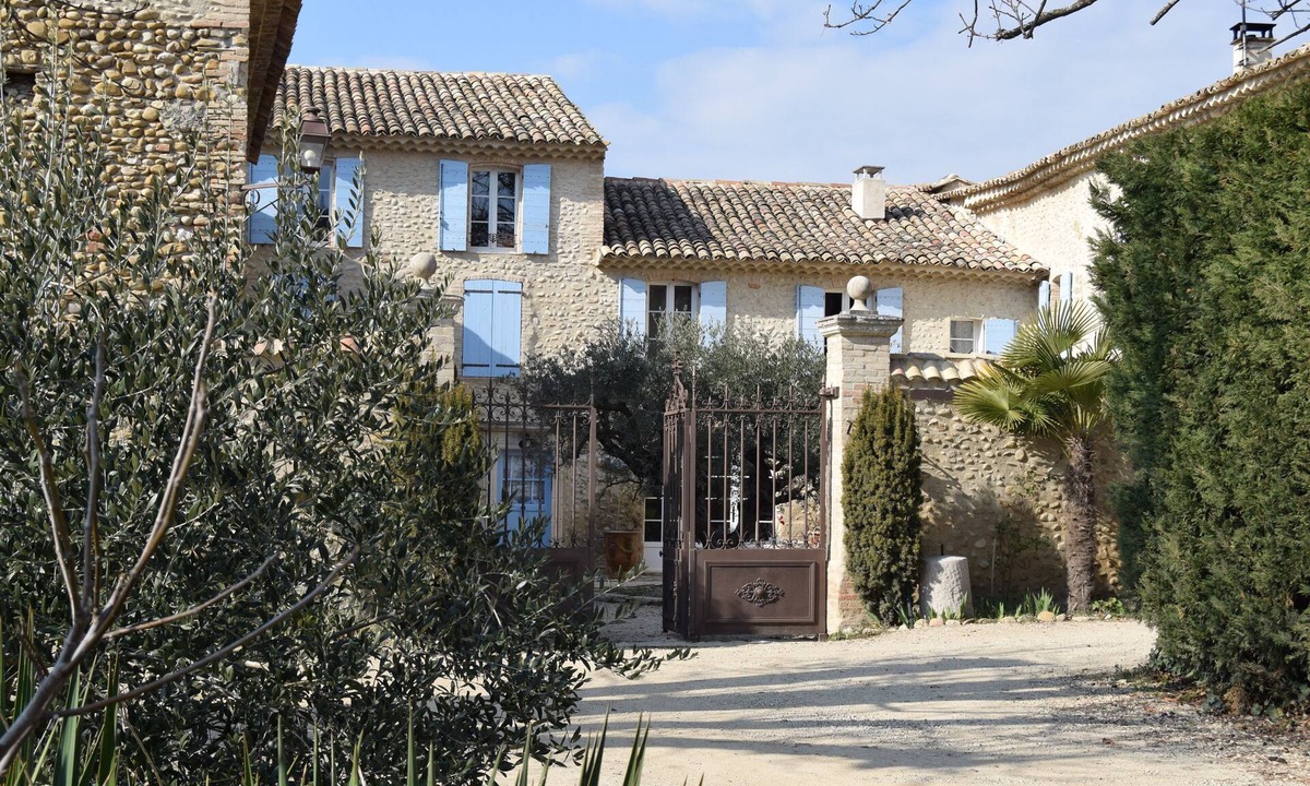 Valensole Cottage | Gîte de l'Olivier-La Roseraie du Val'ensoleillé
