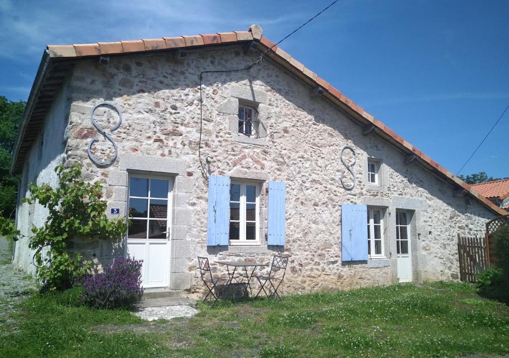 Secondigny House | Gîte de la Barlière