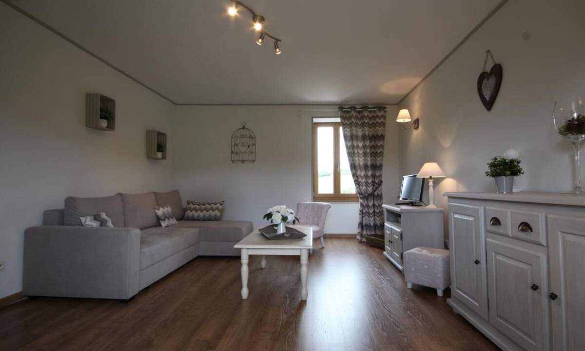 Couches House | Gîte de la Billarde - COUCHES