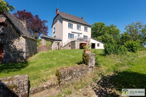 Villecomtal House | Gîte de la cascade