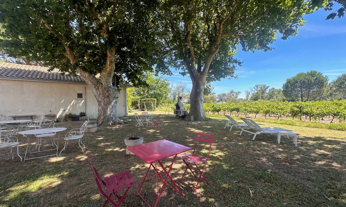 Aigues-Mortes Apartment | Gîte de la Cave – Charme provençal avec jardin à Aigues-Mortes