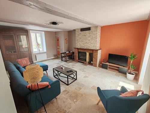 Thin-le-Moutier House | Gîte de la cour Ronty