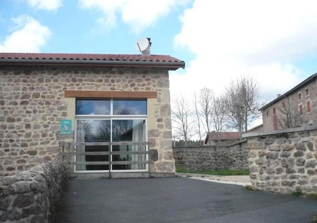Apinac House | Gîte de la croix
