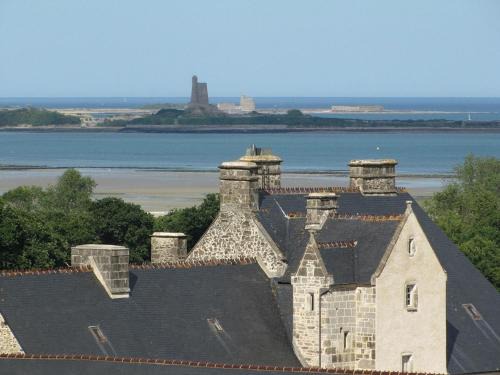 Crasville House | Gîte de La Ferme de La Cour