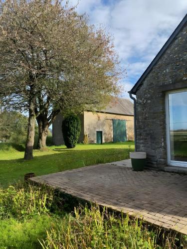 La Chapelle-Janson House | Gîte De La Ferme Du Tilleul