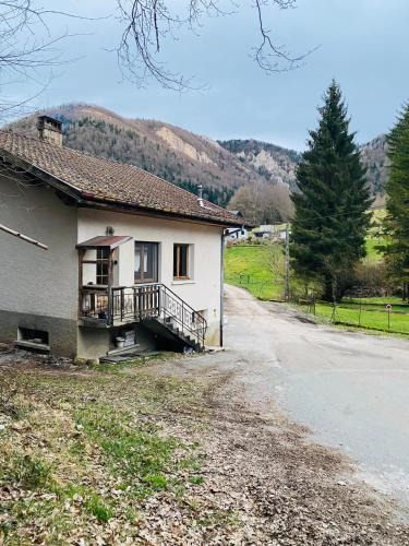 Battenans-Varin House | Gîte de la forêt