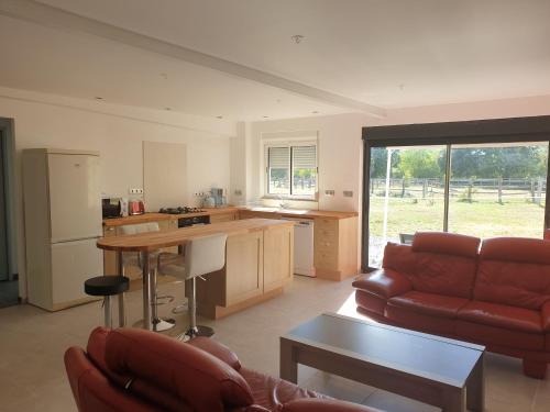 Chateauneuf-sur-Sarthe Apartment | Gîte de la Prairie