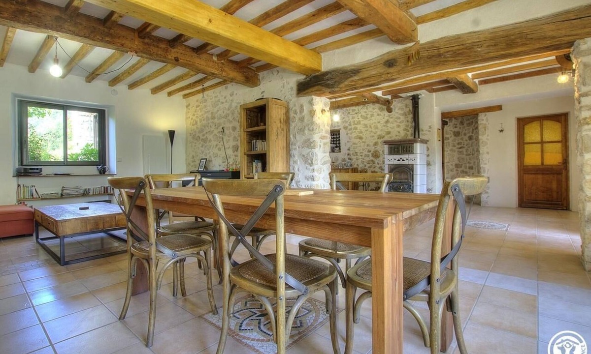 Saint-Benoit House | Gîte de la Cascade - Groslee Saint Benoit