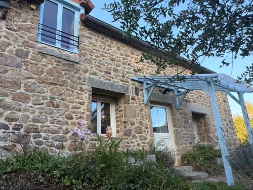 Saint-Pierre-des-Nids House | Gîte de la Payardière