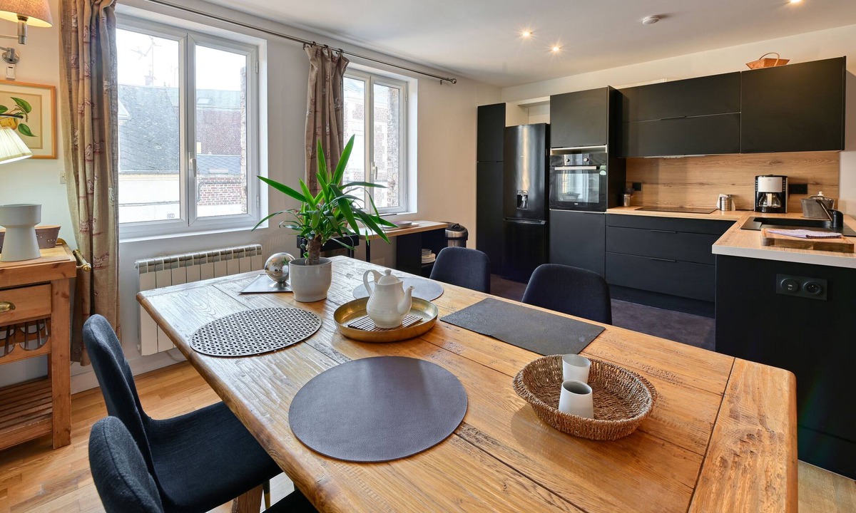 Saint-Quentin Apartment | Gîte de la Pomme Rouge - 1er Étage