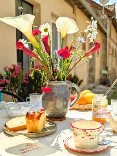 Souvigny House | Gîte de la Queune 4 pers