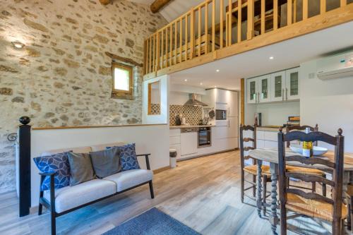 Villemagne-l'Argentiere House | Gîte De La Riviere