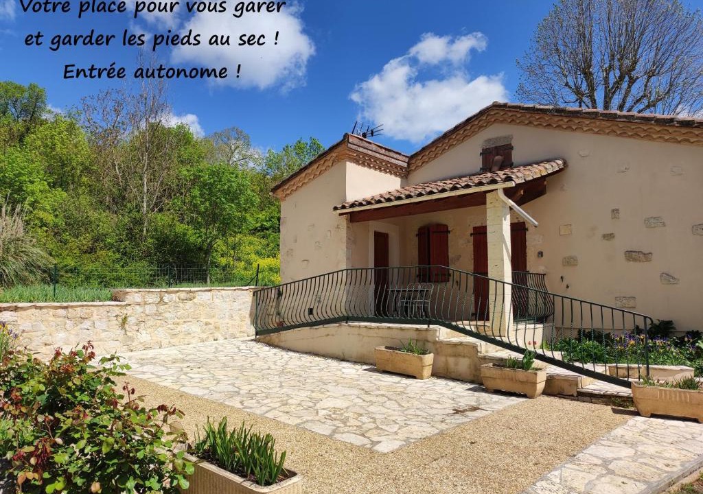 Lectoure Apartment | Gîte de la Tride 1 avec terrasse proche du centre