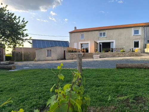La Verrie House | Gîte de Lafrom