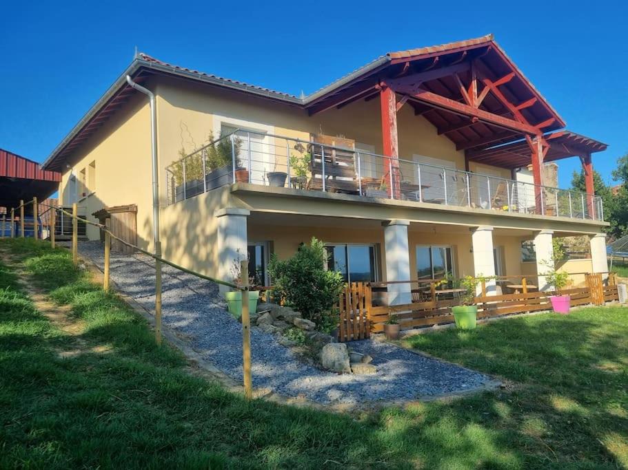 Pimbo Apartment | Gîte de Lamothe