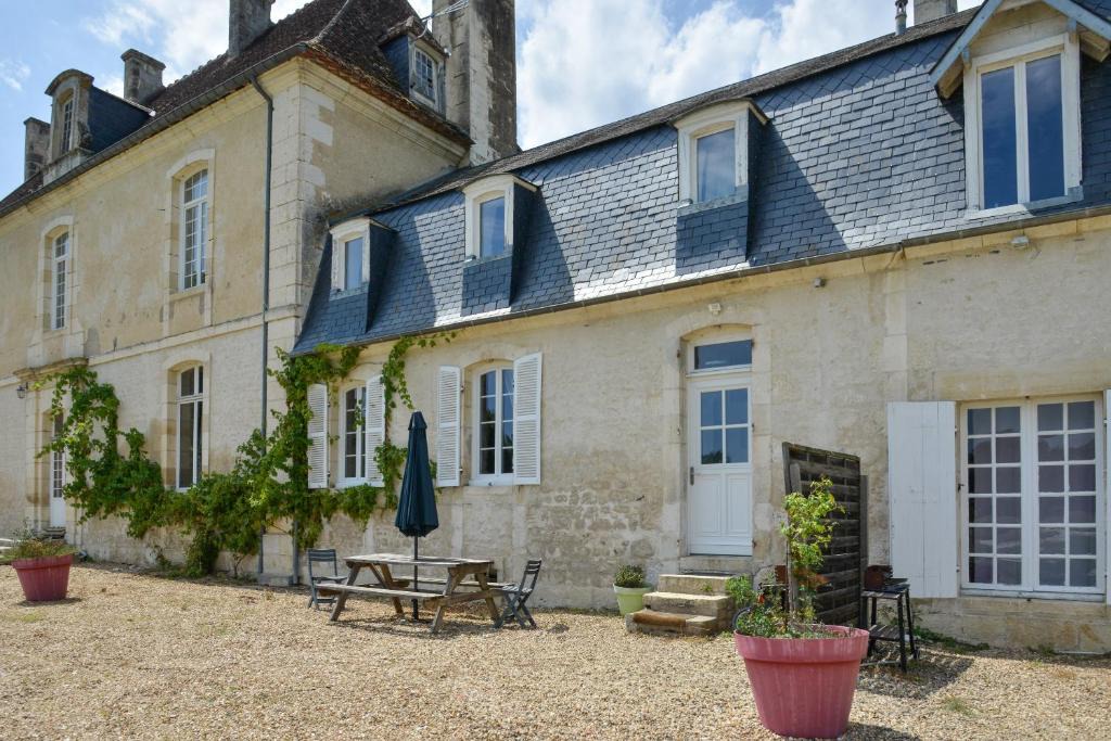 Sainte-Solange Apartment | Gîte de Villecomte