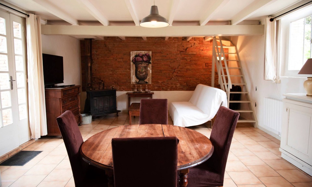 Varennes House | Gîte des Acacias – Château des Varennes