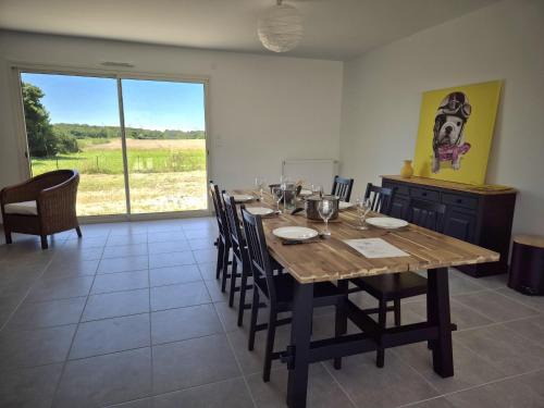 Mesanger House | gîte des Maraires