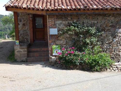 Pralong House | Gîte douillet pour 2 personnes dans les Monts du Forez - FR-1-496-261