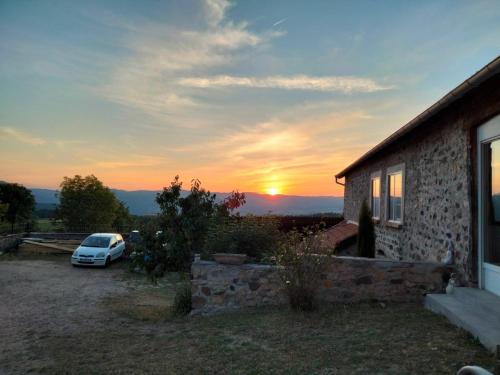 Vorey House | Gîte du Bachat