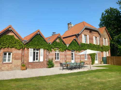 Domqueur House | Gîte Du Briquet D'artois