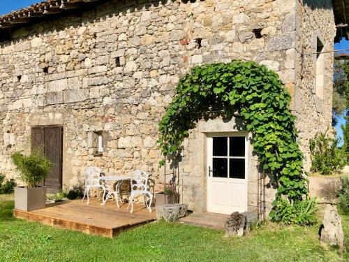 Cumont House | Gîte du Château des Fours