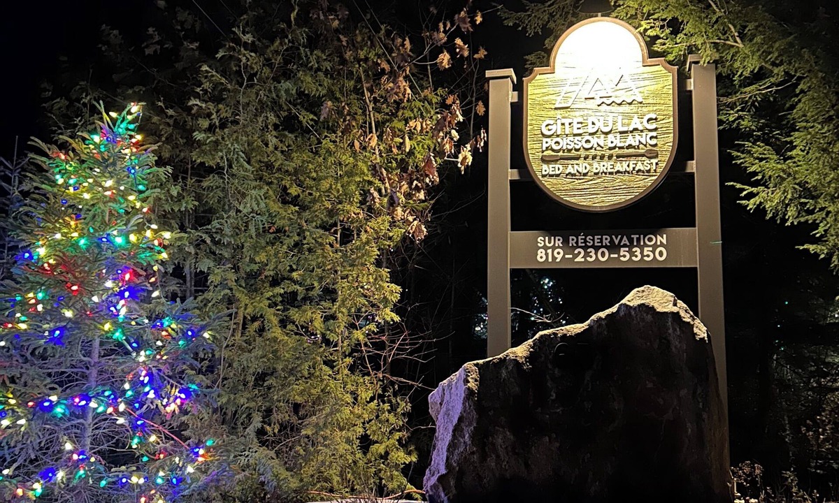Notre-Dame-du-Laus Bed & Breakfast | Gîte du lac Poisson Blanc B&B