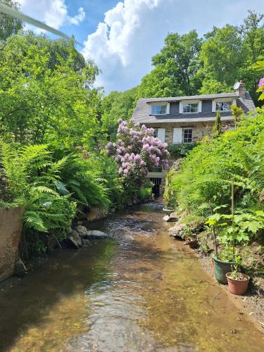 Oisseau House | Gîte du moulin de Tanis