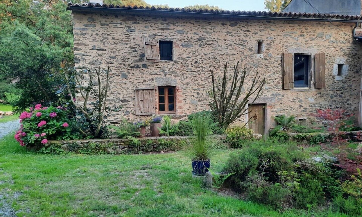 Pouzauges House | GÎTE DU PETIT MOULIN
