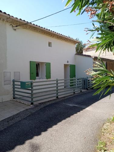 Bayon-sur-Gironde Apartment | Gîte du Plisseau