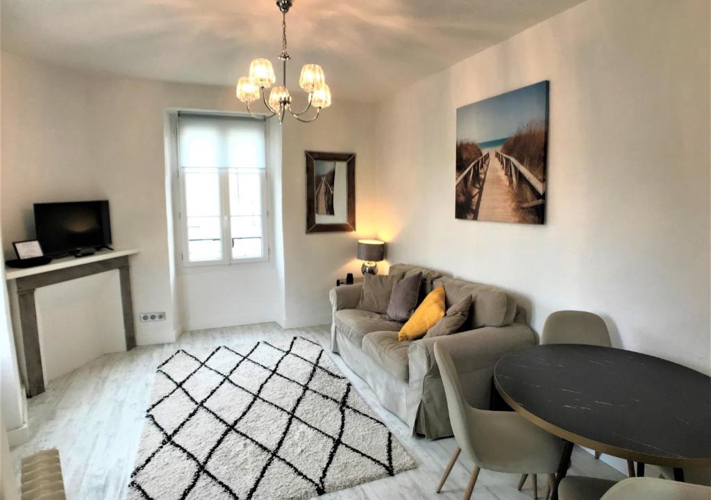 Montmorillon House | Gîte du Pont