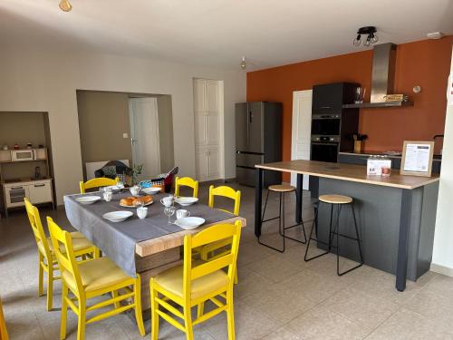 Airvault House | Gîte du Puits Olivier 10 personne chaleureux 3 étoiles