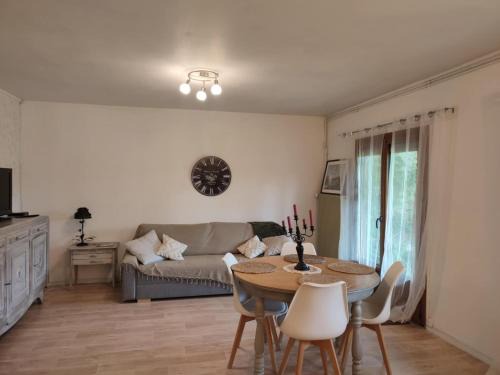 Ebreuil Apartment | Gîte Ebreuil