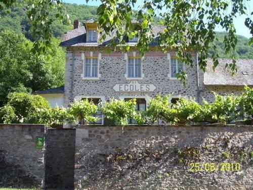Laval-sur-Luzege House | Gîte ecole 1