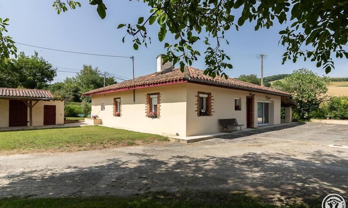 Le Castera House | Gîte En Magnet - LE CASTERA