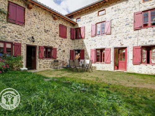 Saint-Just-en-Bas House | Gîte en Pierre Rest. avec Cheminée et Jardin, Parc Livradois-Forez - FR-1-496-19
