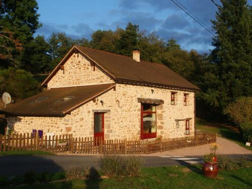 Barrais-Bussolles House | Gîte en pleine nature avec Wifi, animaux acceptés - FR-1-489-122