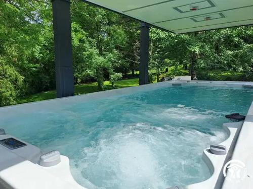 Le Bez House | Gîte en pleine nature 4 étoiles - Sauna et Jacuzzi