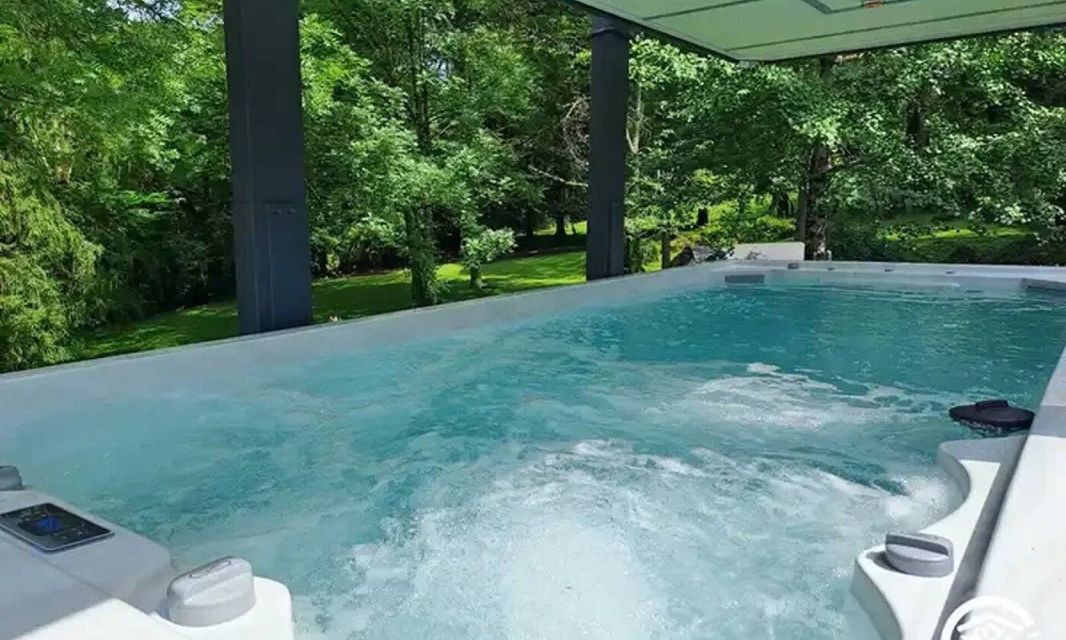 Le Bez House | Gîte en pleine nature 4 étoiles - Sauna et Jacuzzi