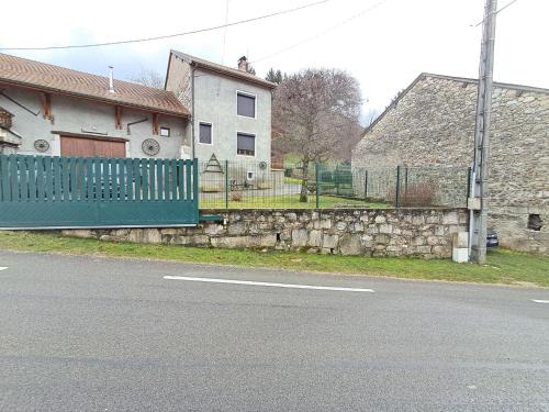 Virieu-le-Petit House | Gîte "EN VALROMEY" au pied du Grand Colombier