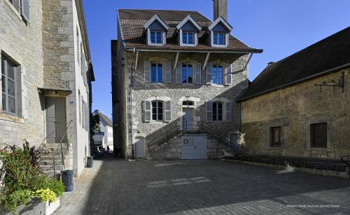 Ornans House | Gîte et Chambres Les Muses