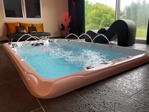 Fresnicourt-le-Dolmen House | Gîte et Spa L' Echappee Feerique