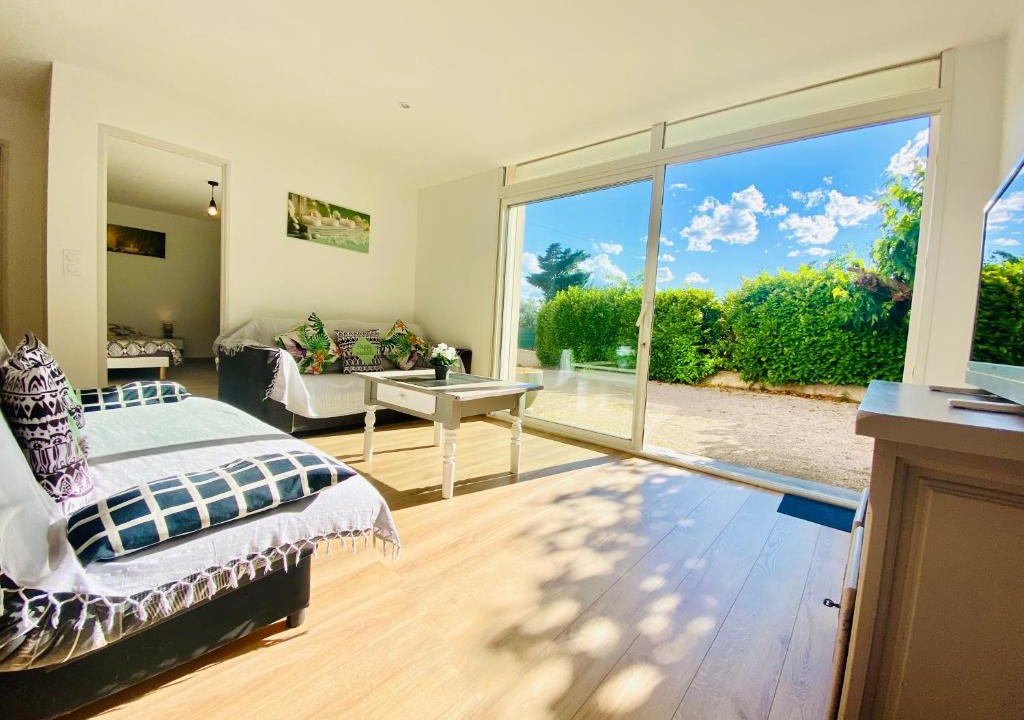 Saint-Martin-d'Ardeche House | Gîte Euphrasie piscine privée confort 3 étoiles