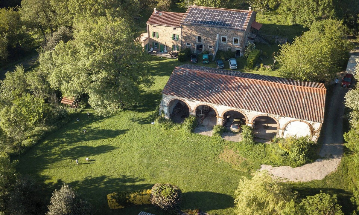 Les Brunels House | Gîte Familial en Pleine Nature